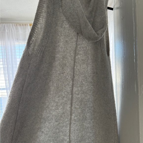 Tahari Light Gray Knit Sweater - Picture 3 of 3